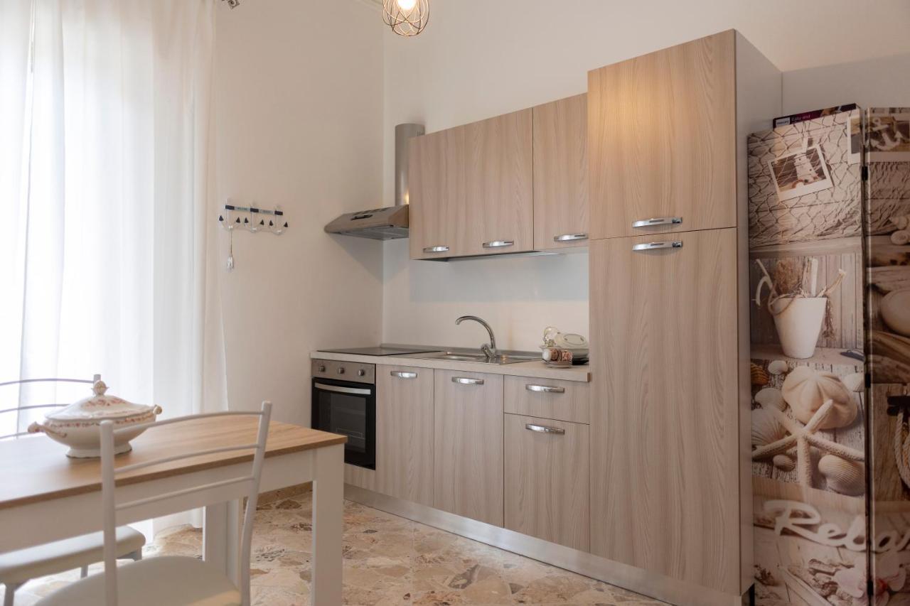 New Sea House Vicino La Spiaggia Del Lungomare Apartment เชฟาลู ภายนอก รูปภาพ